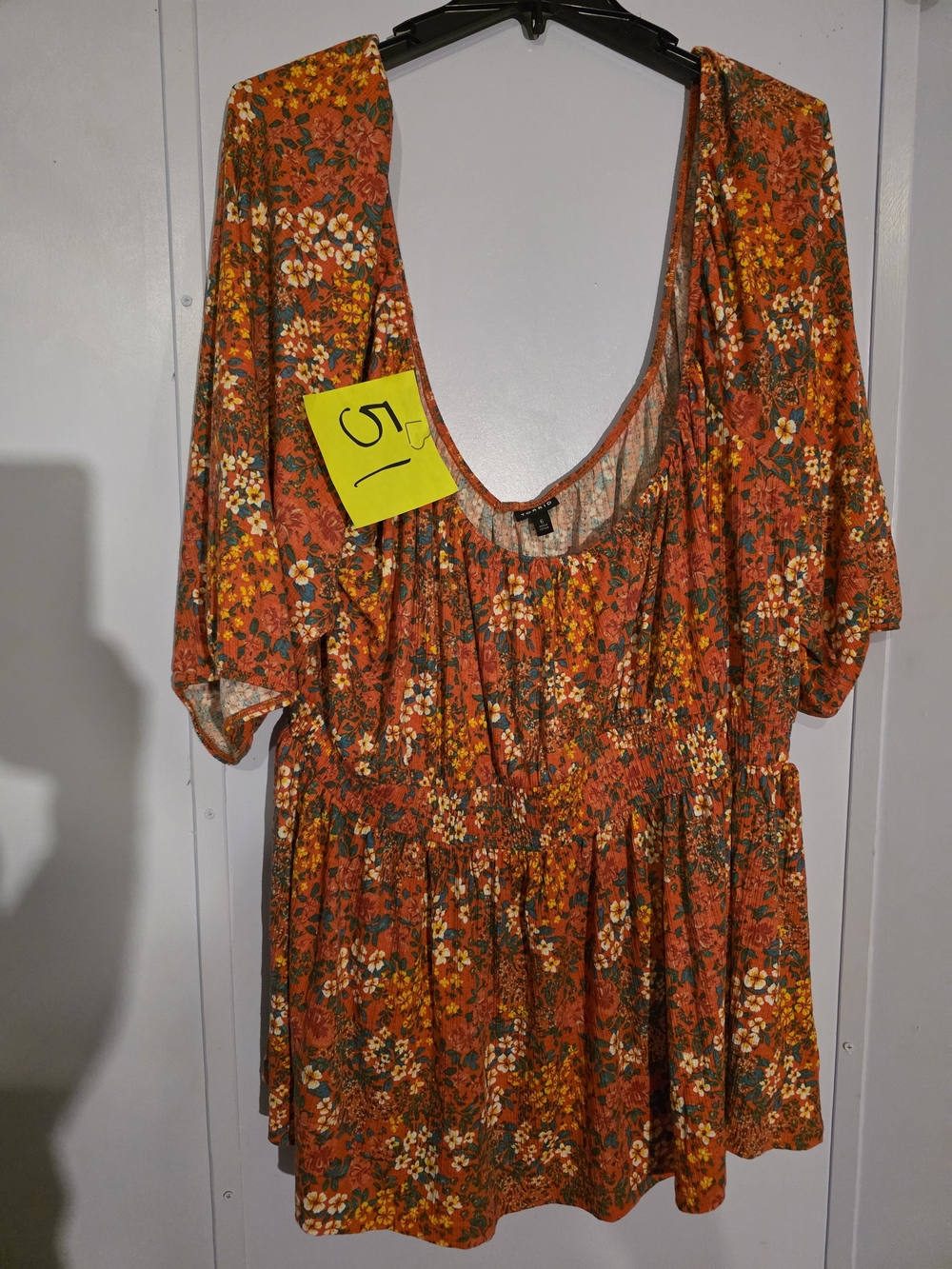 Torrid Orange Peplum Top Size 6 NWT Floral